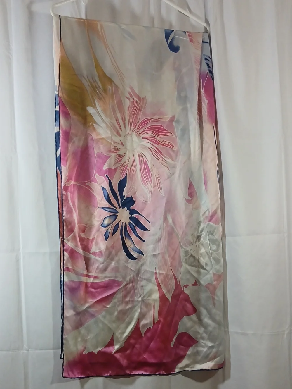 Xiuniang Womens Large 100% Silk Scarf Pink Blue Floral